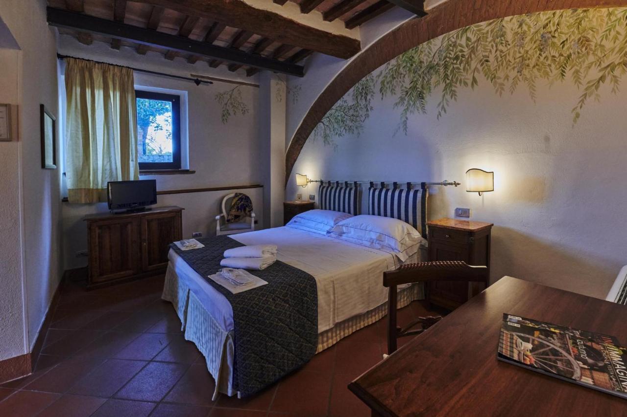 Villa Curina Resort Castelnuovo Berardenga Exterior foto